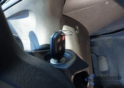 2015 Ford Focus Se z USA, uszkodzony, nr VIN 1FADP3K25FL289354